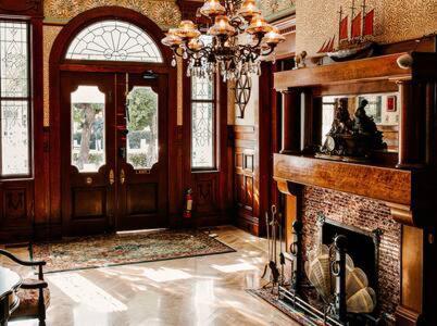 Deluxe Queen At The Curry Mansion - Parking & Heated Pool! Кей Уест Екстериор снимка